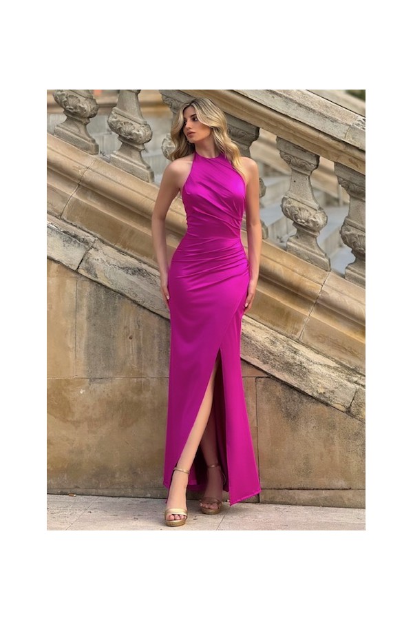 Vestido largo atado al cuello abertura en la pierna